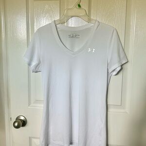 FREE!! Under Armour Women's White V-Neck Top